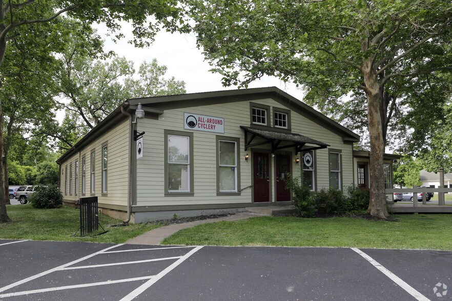 46 Ravenna St, Hudson, OH à louer - Photo du bâtiment - Image 2 de 3