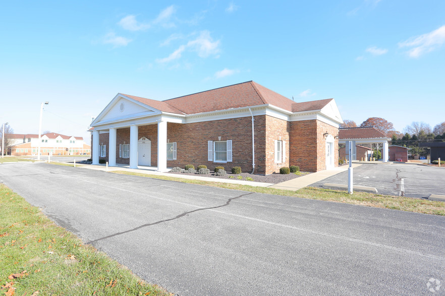 10055 Bunkum Rd, Fairview Heights, IL for sale - Primary Photo - Image 1 of 1