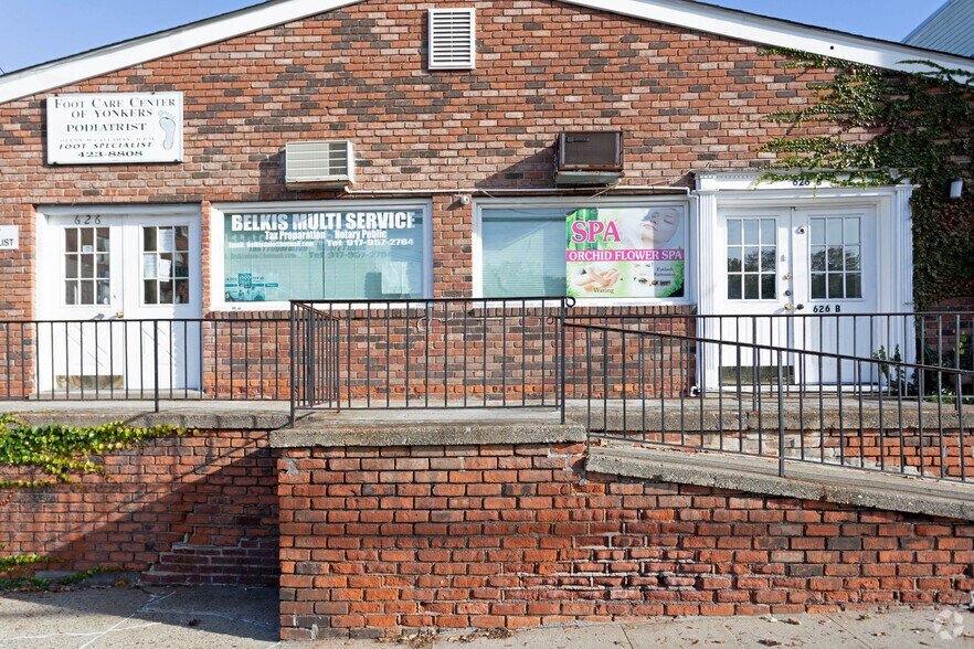 626 McLean Ave, Yonkers, NY à vendre - Photo du bâtiment - Image 3 de 9