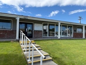 2417 W Kennewick Ave, Kennewick, WA for lease Interior Photo- Image 2 of 13