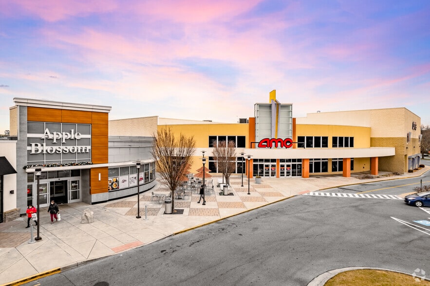 1850 Apple Blossom Dr, Winchester, VA for lease - Primary Photo - Image 1 of 5