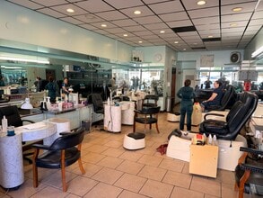 1253 Vine St, Los Angeles, CA à louer Photo intérieure- Image 2 de 5