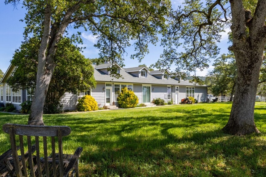 8150 Creek Way, Smartsville, CA à vendre - Photo du bâtiment - Image 2 de 70