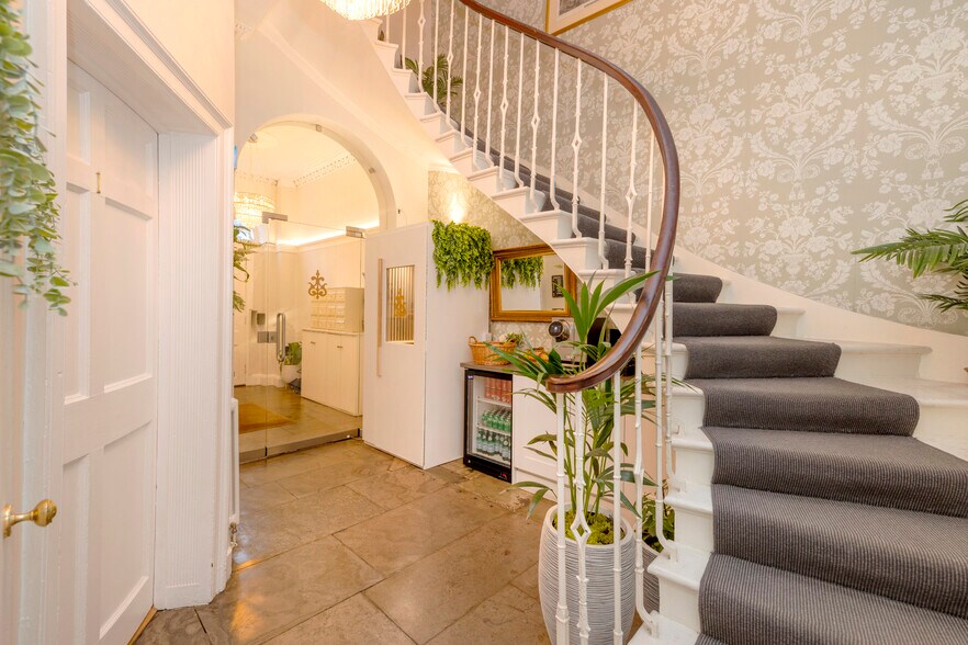 14 Albany St, Edinburgh à louer - Photo du bâtiment - Image 3 de 12