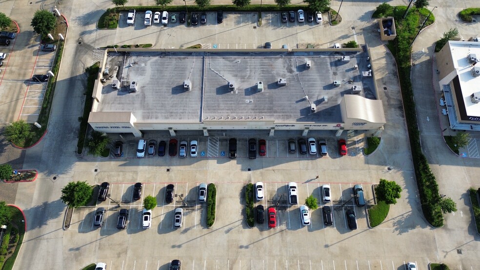 7930 W Grand Pky, Richmond, TX for lease - Building Photo - Image 3 of 9