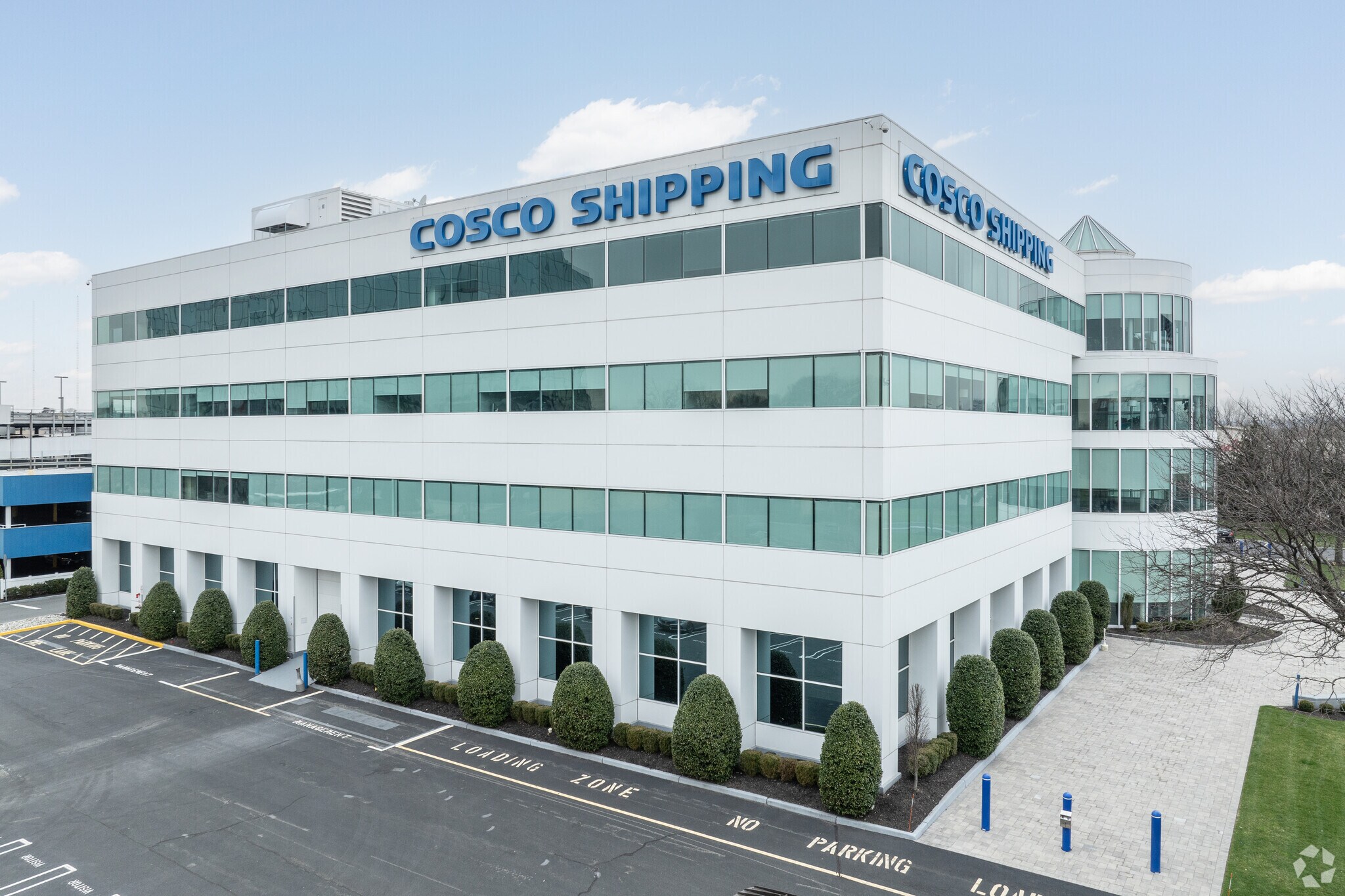 100 Lighting Way, Secaucus, NJ for lease Building Photo- Image 1 of 6