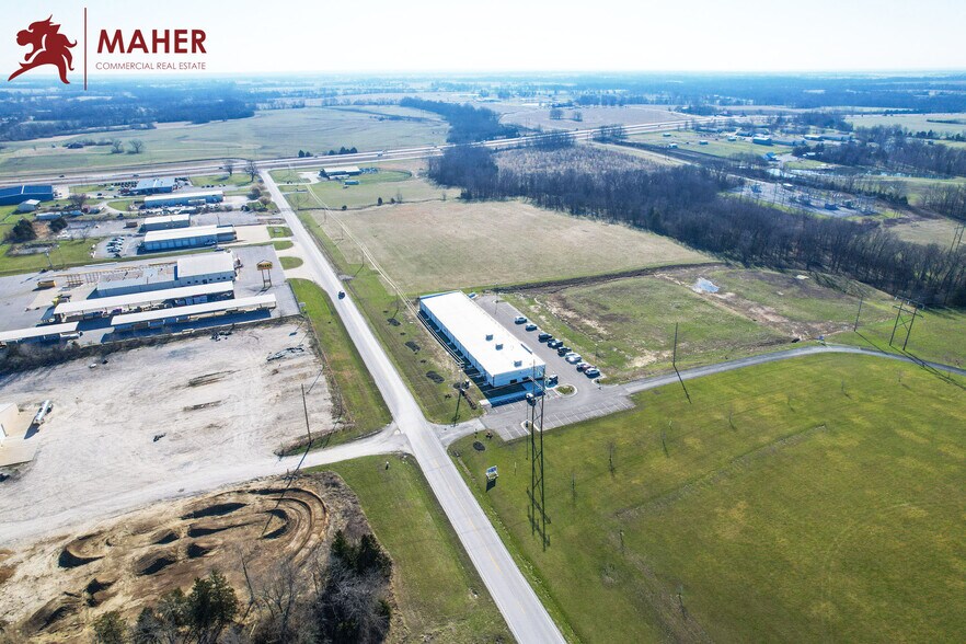 7070 S Cadet Ct, Columbia, MO à louer - Photo du bâtiment - Image 2 de 8