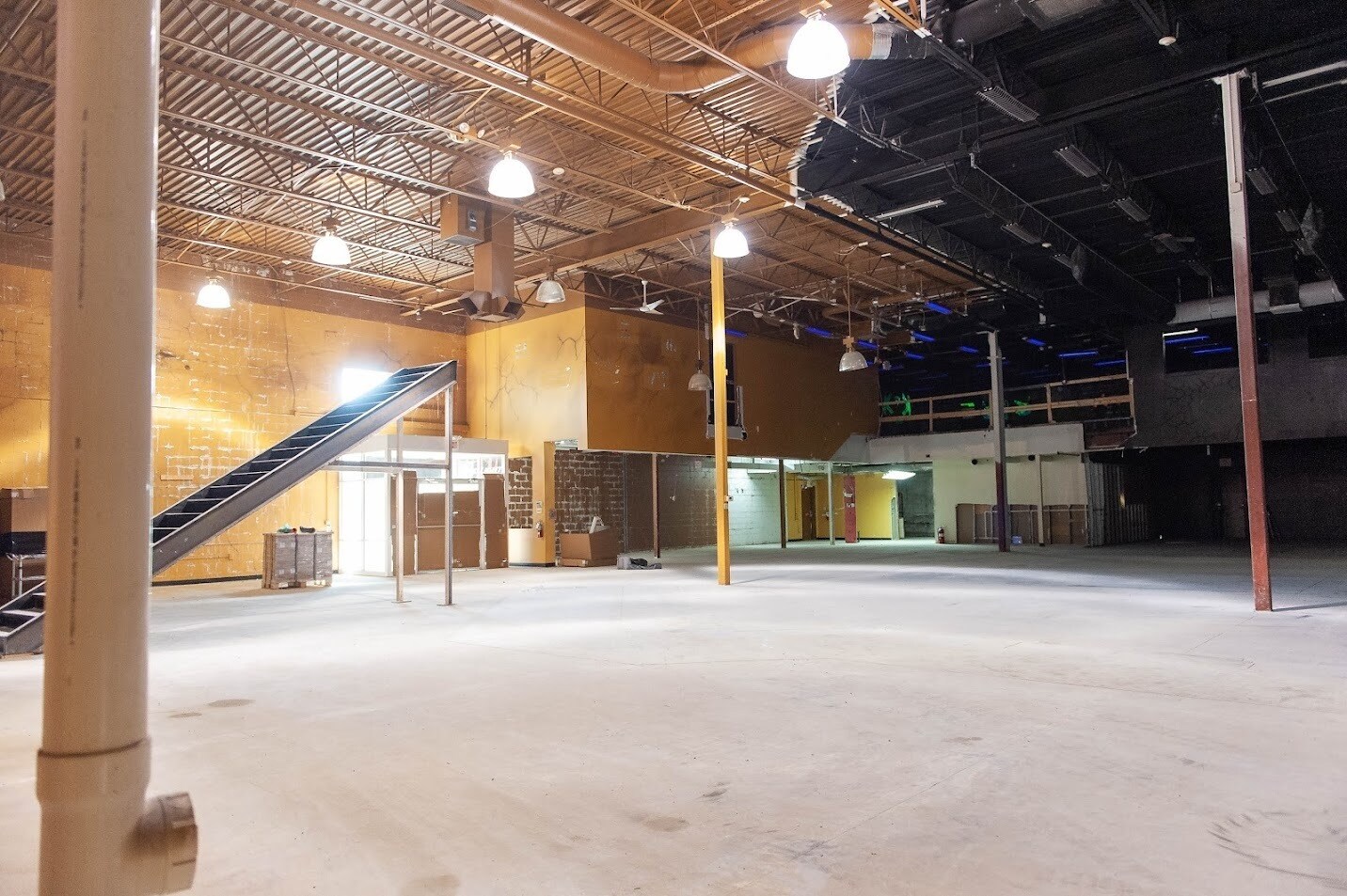 55 Spiral Dr, Florence, KY for lease Interior Photo- Image 1 of 5