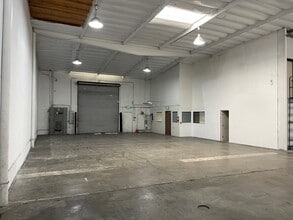 20700 Belshaw Ave, Carson, CA à louer Photo intérieure- Image 2 de 7