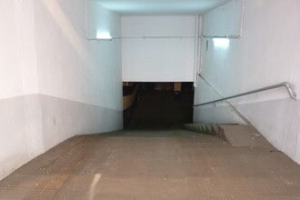 Calle del Doctor Esquerdo, 160, Madrid, Madrid for lease Interior Photo- Image 2 of 6