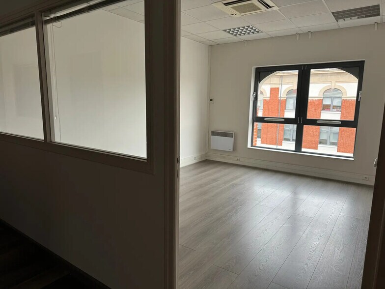 Bureau dans Reims à louer - Photo intérieure - Image 2 de 3