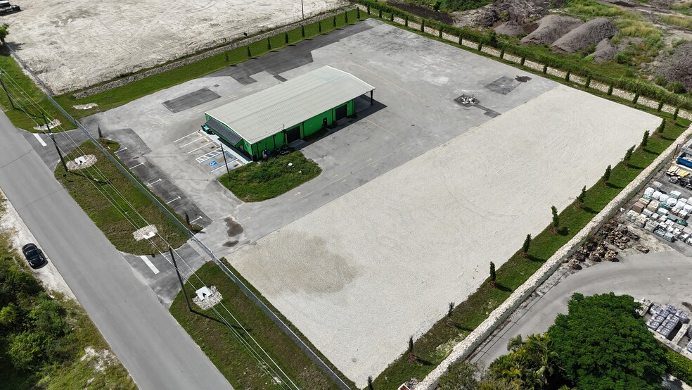 7050 Pennsylvania St, Fort Myers, FL à louer - Aérien - Image 3 de 8