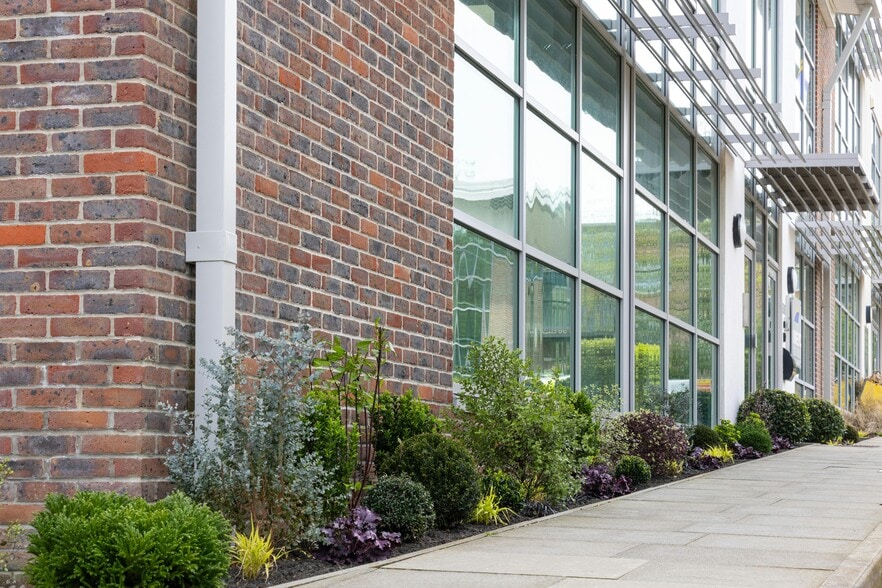 4400 Parkway, Fareham for lease - Building Photo - Image 2 of 10