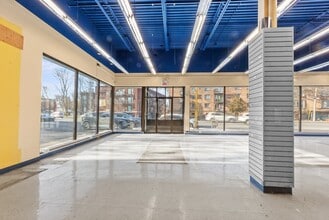 6150-6170 Ch de la Côte-Saint-Luc, Montréal, QC for lease Interior Photo- Image 2 of 9