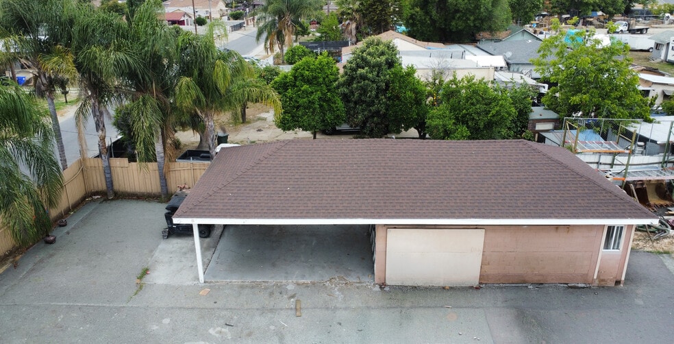 11086-11096 Pipeline Ave, Pomona, CA à vendre - Photo du bâtiment - Image 2 de 3