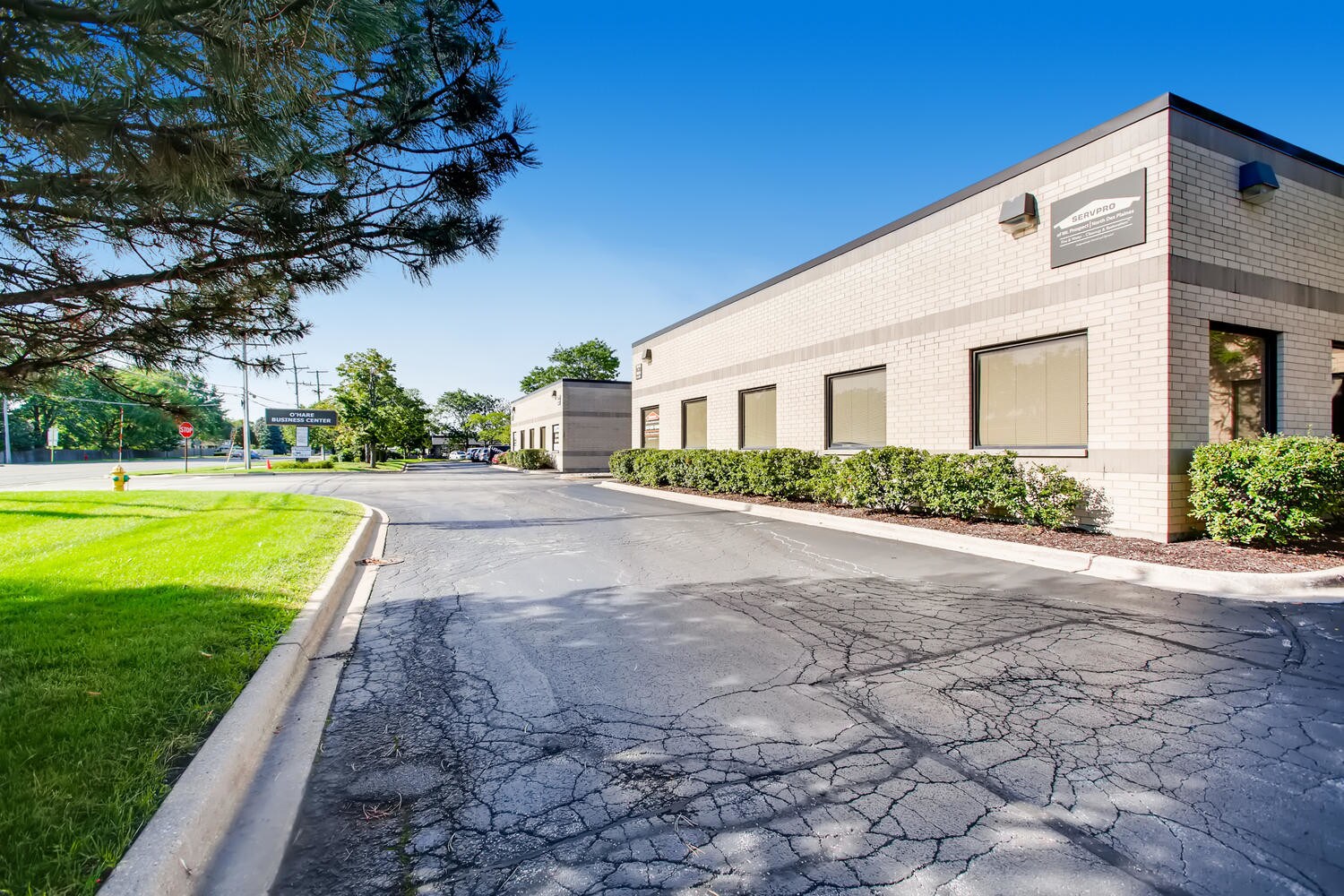 1840-1864 S Elmhurst Rd, Mount Prospect, IL for lease Building Photo- Image 1 of 11