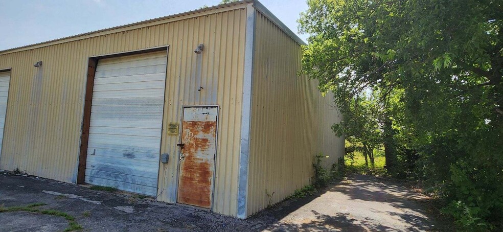 625 S Industrial Ave, Duncan, OK for lease - Building Photo - Image 2 of 4