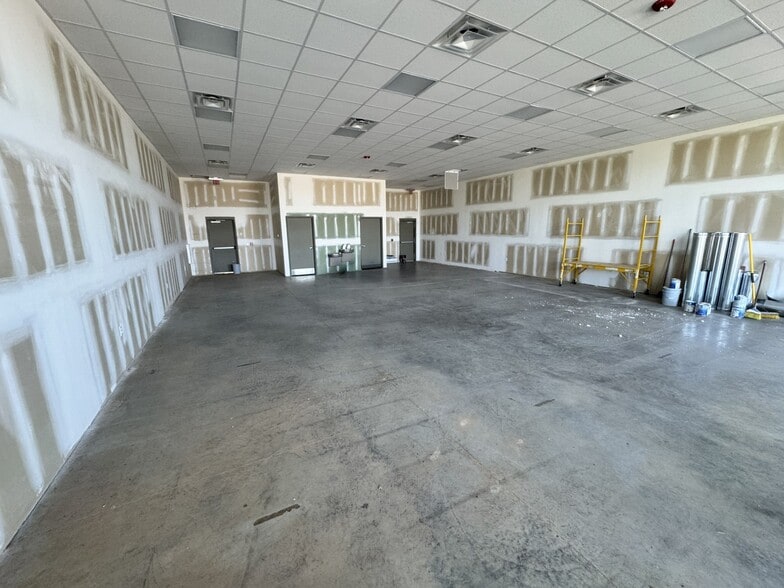 5246 Murfreesboro Rd, La Vergne, TN à louer - Photo du bâtiment - Image 2 de 10