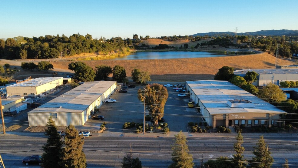 3440 Pacheco Blvd, Martinez, CA à vendre - Photo du bâtiment - Image 1 de 7