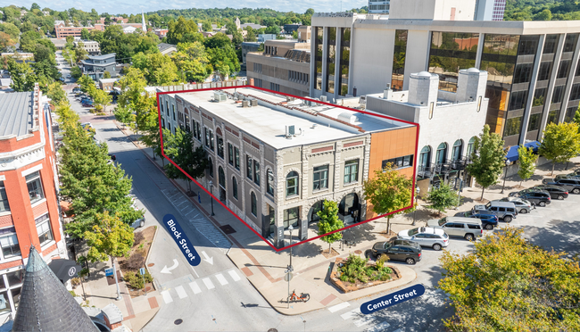 Plus de détails pour 26 W Center St, Fayetteville, AR - Commerce de détail à vendre