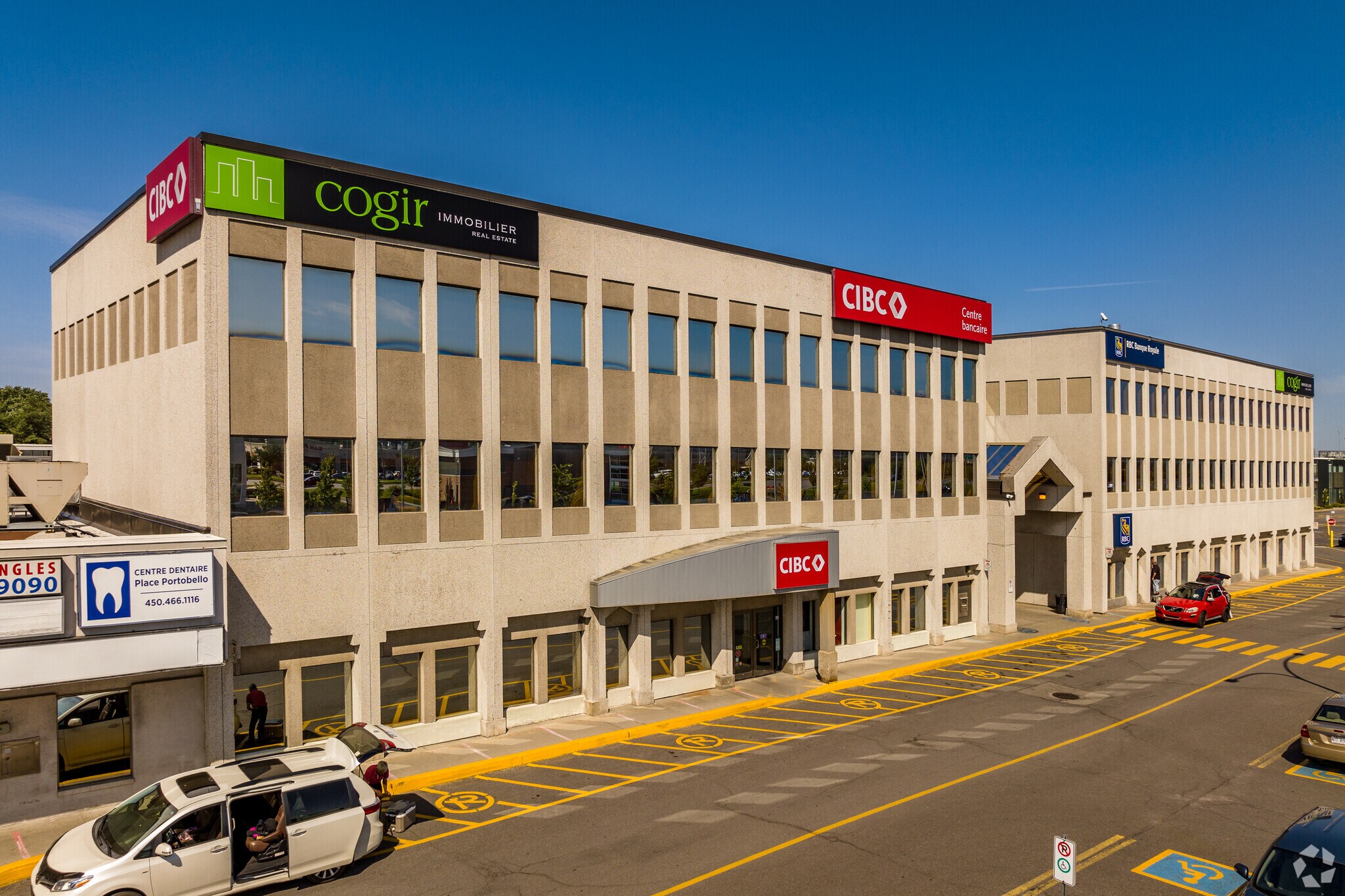 7200-7250 Blvd Taschereau, Brossard, QC à louer Photo du bâtiment- Image 1 de 14