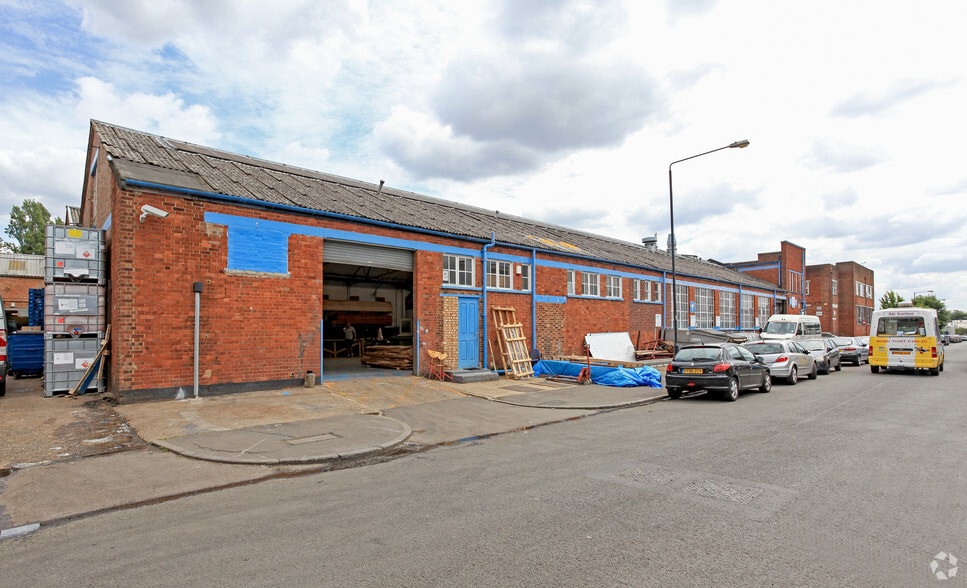 260 Abbeydale Rd, Wembley for lease - Building Photo - Image 3 of 3