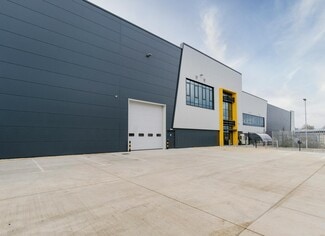 Plus de détails pour Unit 1-3 Tewin Rd, Welwyn Garden City - Industriel à louer