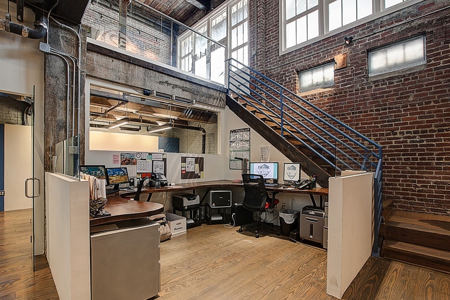 342 Marietta St NW, Atlanta, GA for sale - Interior Photo - Image 3 of 10