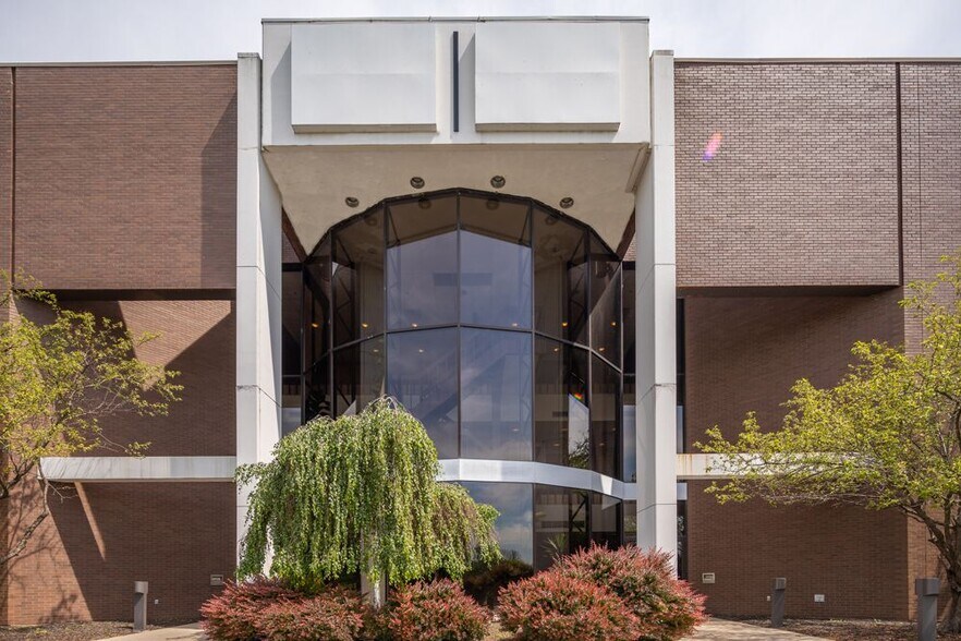 200 Canal View Blvd, Rochester, NY à louer - Photo du bâtiment - Image 3 de 16