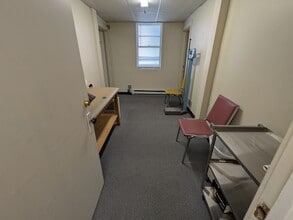 848 W 36th St, Baltimore, MD for lease Interior Photo- Image 1 of 2