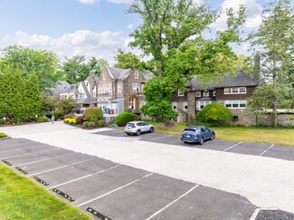 Plus de détails pour 200 Camp Hill Rd, Fort Washington, PA - Spécialité à vendre