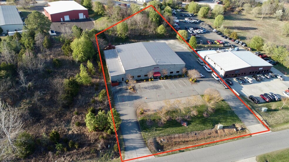 4500 Motorsports Dr Sw, Concord, NC à vendre - Photo du bâtiment - Image 3 de 13