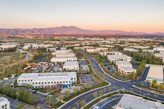 58 Tesla, Irvine, CA - AÉRIEN  Vue de la carte - Image1