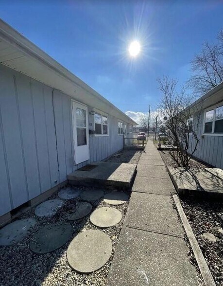 3218 Illinois Ave, Middletown, OH à vendre - Photo du bâtiment - Image 2 de 15