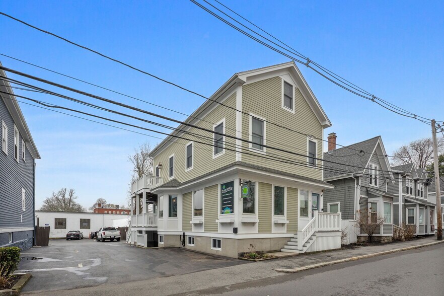 10 Spring St, Marblehead, MA à louer - Photo principale - Image 1 de 7