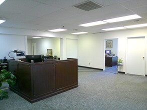 17 Farmington Ave, Plainville, CT à louer Photo intérieure- Image 2 de 8