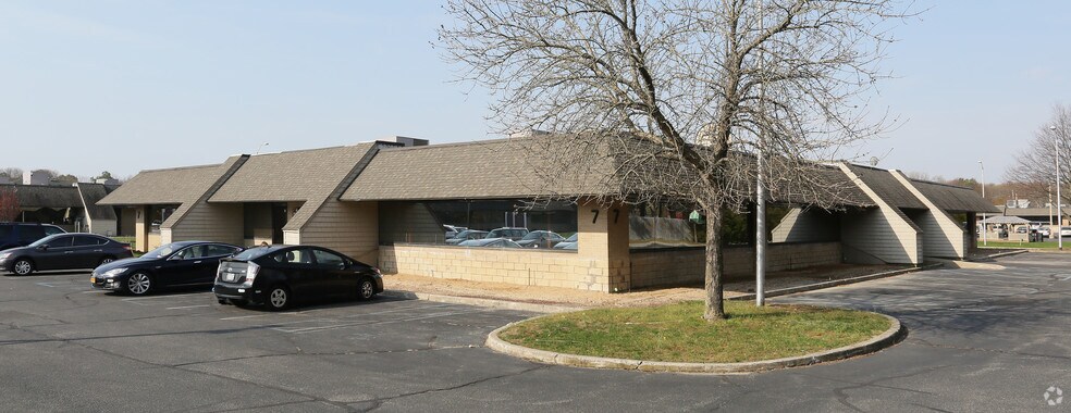 3241 Route 112, Medford, NY à louer - Photo du bâtiment - Image 2 de 6