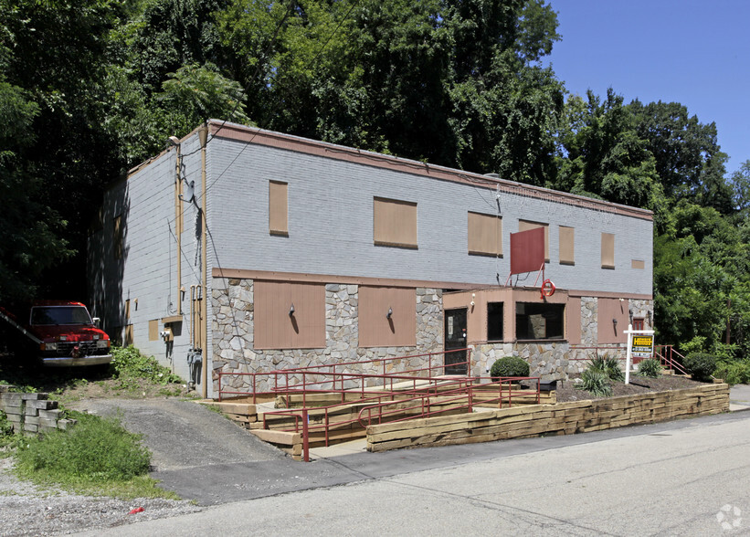 48 Greenway Dr, Pittsburgh, PA à vendre - Photo principale - Image 1 de 1