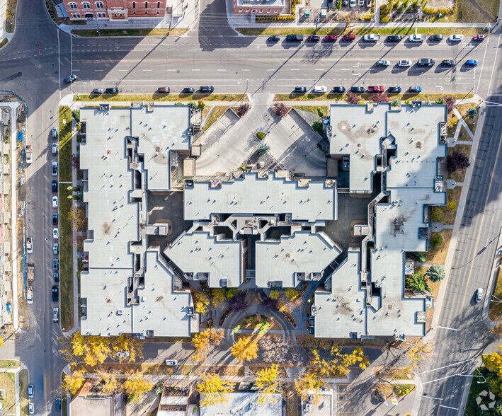 10403 122nd St NW, Edmonton, AB à louer - Aérien - Image 2 de 6