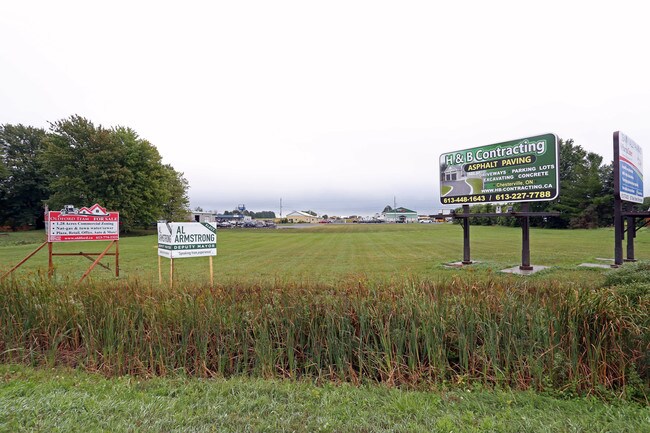 Plus de détails pour Main St W, North Dundas, ON - Terrain à vendre