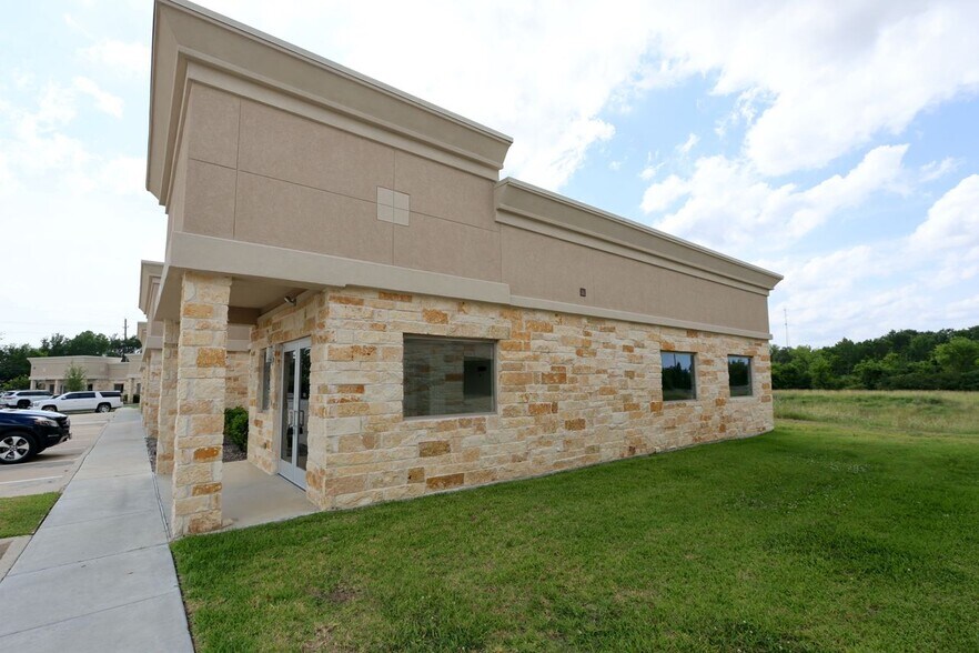 16300 State Highway 249, Houston, TX à louer - Photo du bâtiment - Image 3 de 23