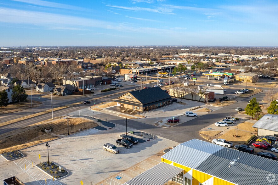 204 W 2nd St, Edmond, OK à vendre - Aérien - Image 3 de 30
