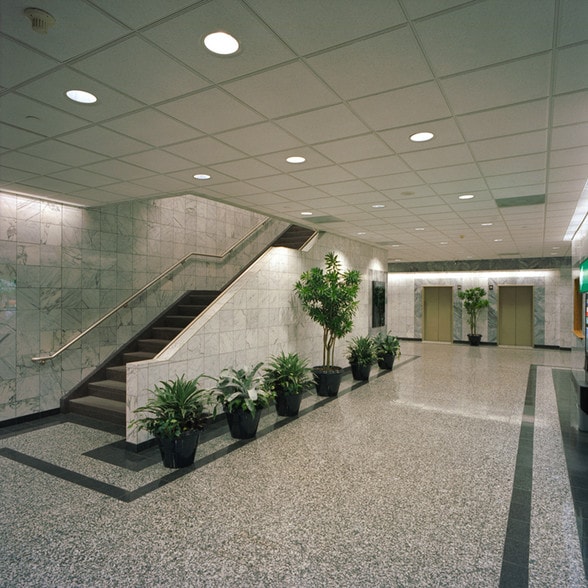 30 N Third St, Harrisburg, PA for lease - Interior Photo - Image 2 of 8