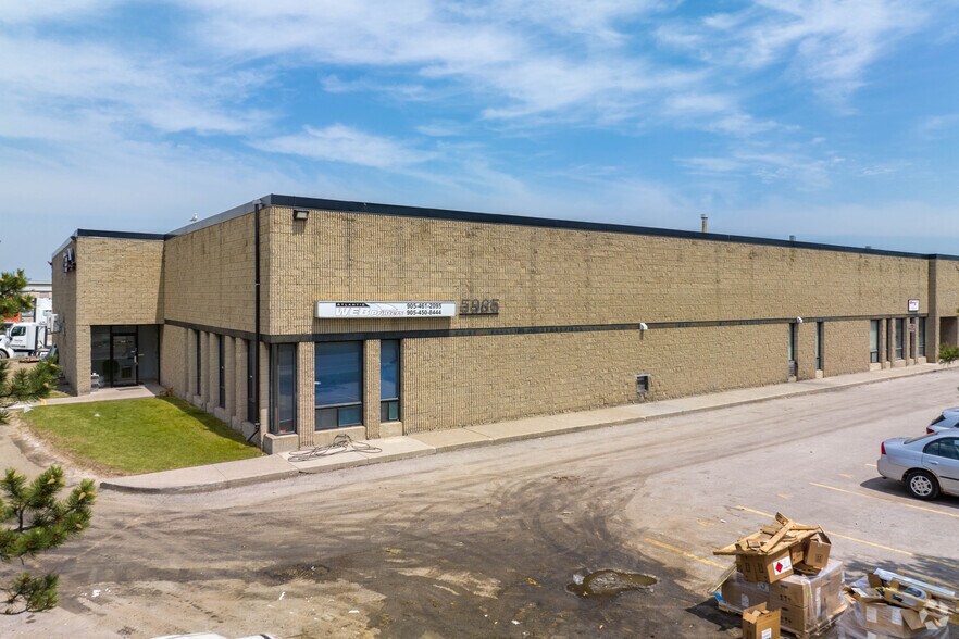 5985 Atlantic Dr, Mississauga, ON for sale - Building Photo - Image 1 of 1