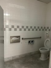 1820 E Lake Mead Blvd, North Las Vegas, NV à louer Photo intérieure- Image 2 de 10