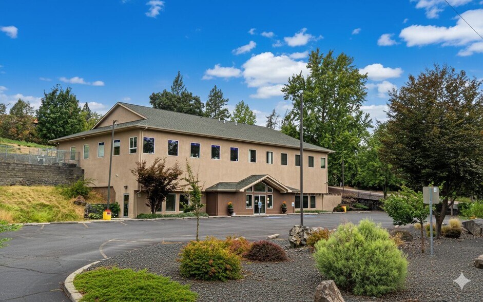 1717 W 6th Ave, Spokane, WA à louer - Photo du bâtiment - Image 3 de 7