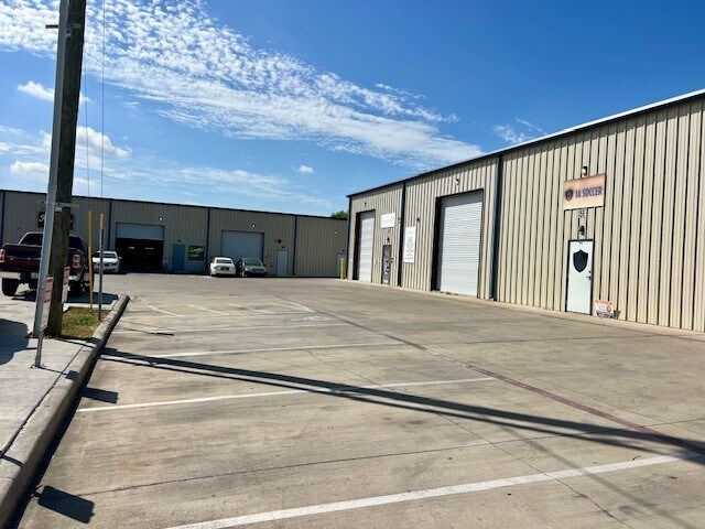 4701 Priem Ln, Pflugerville, TX à louer - Photo du bâtiment - Image 1 de 8