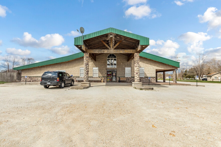 551 W Kennedy Rd, Braidwood, IL à vendre - Photo du bâtiment - Image 3 de 11