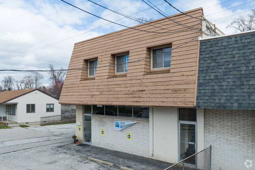 2950 Douglas Rd, Toledo, OH for sale - Building Photo - Image 3 of 10