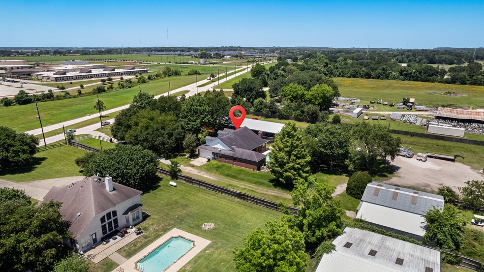 20240 Cypress Rosehill Rd, Tomball, TX à louer - Photo du bâtiment - Image 2 de 25